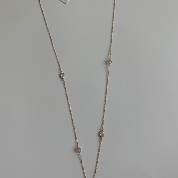 NWT Loft Outlet Gold Floral Statement Necklace - Picture 4 of 6